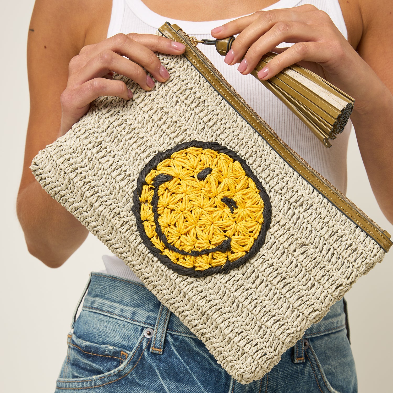 Raffia Wink Pochette