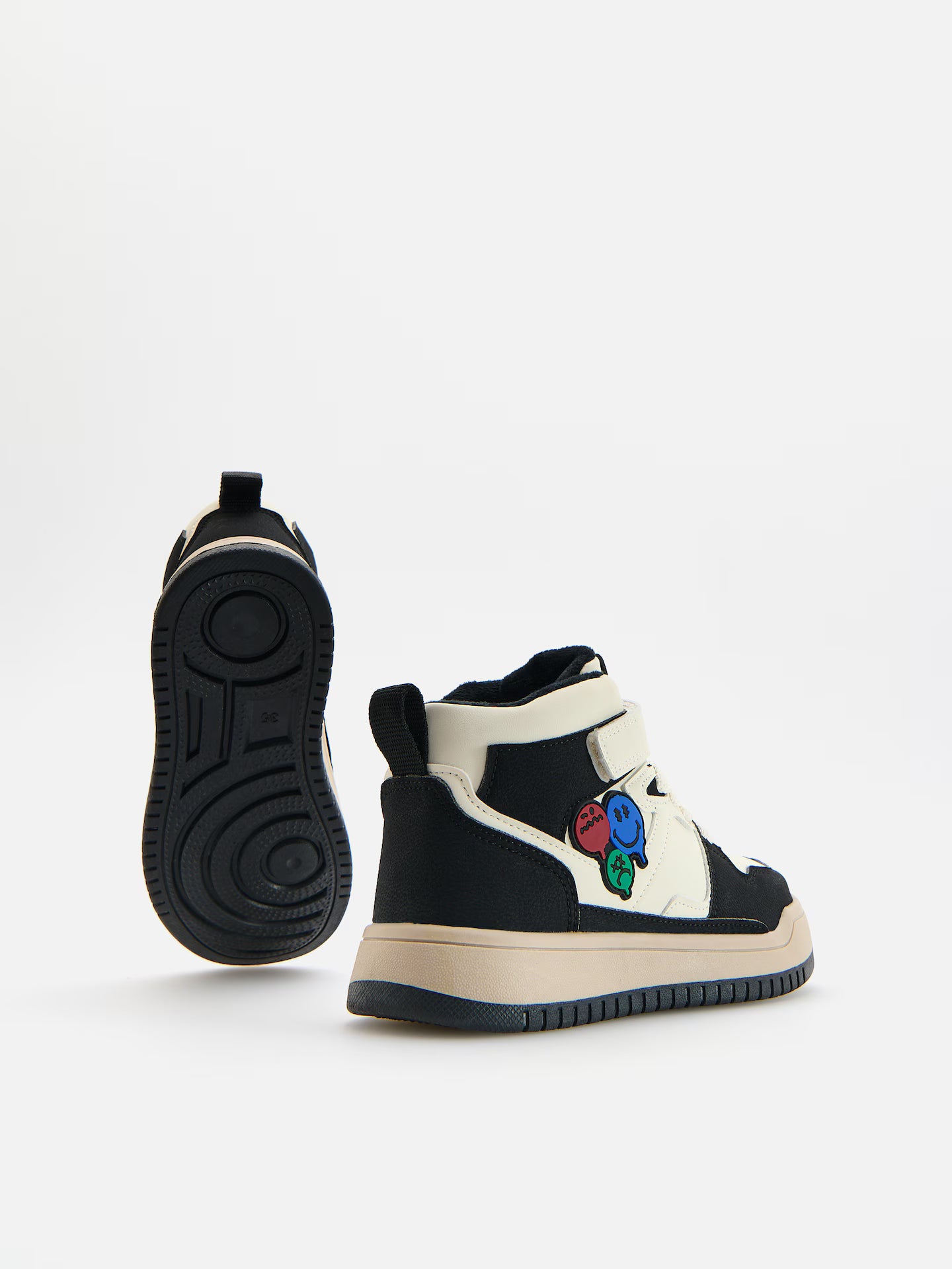 SmileyWorld® shoes