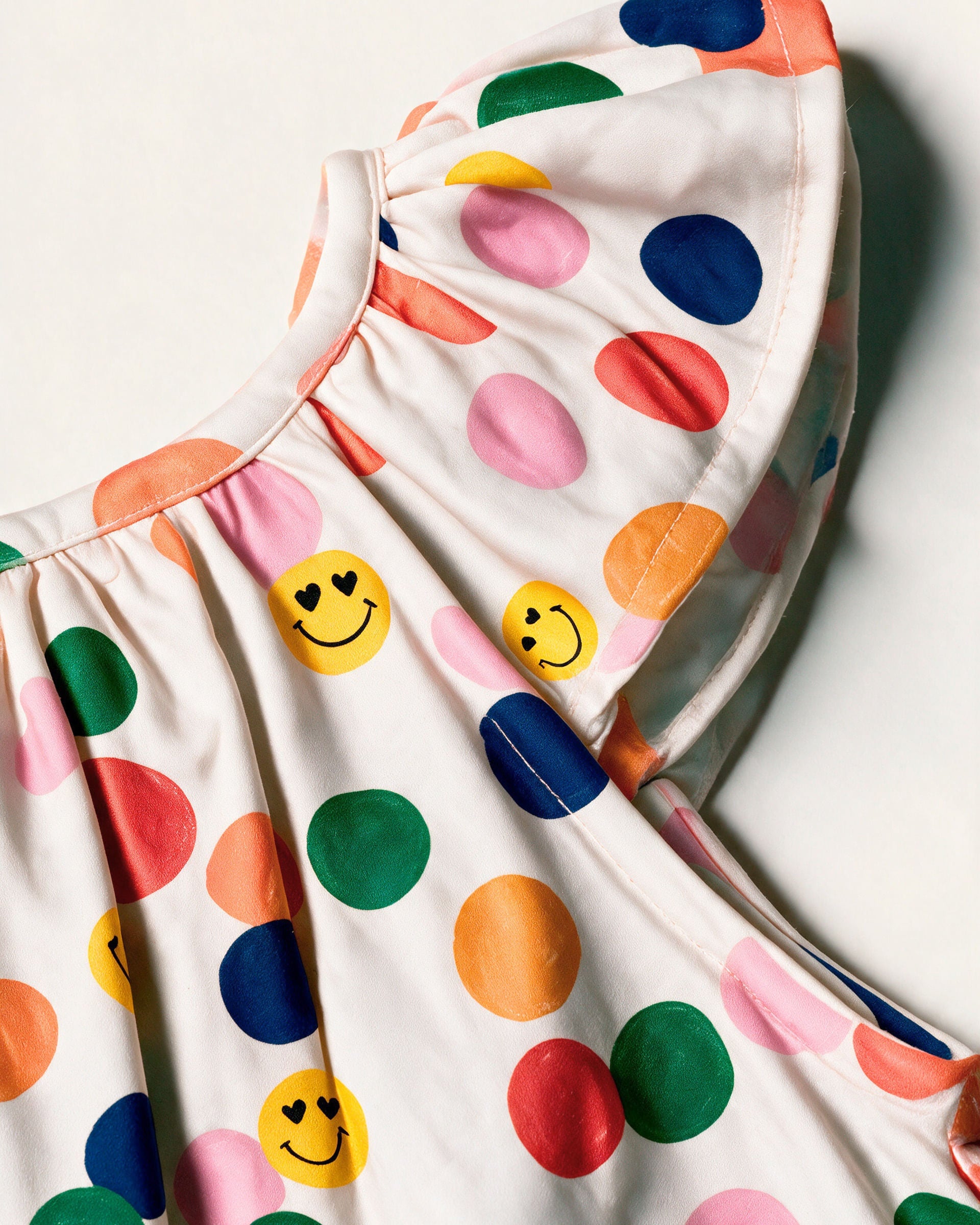 Baby Monkey with Confetti Smileyworld®