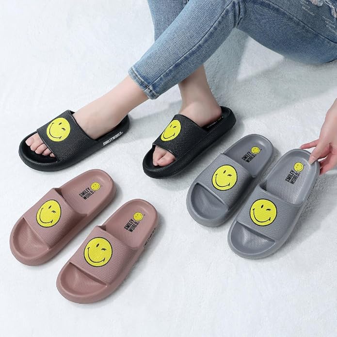 SmileyWorld Bathing Shoes for Men and Women Slippers Original Slippers Non-Slip Breathable Bath Slippers Summer Slippers Indoor / Outdoor