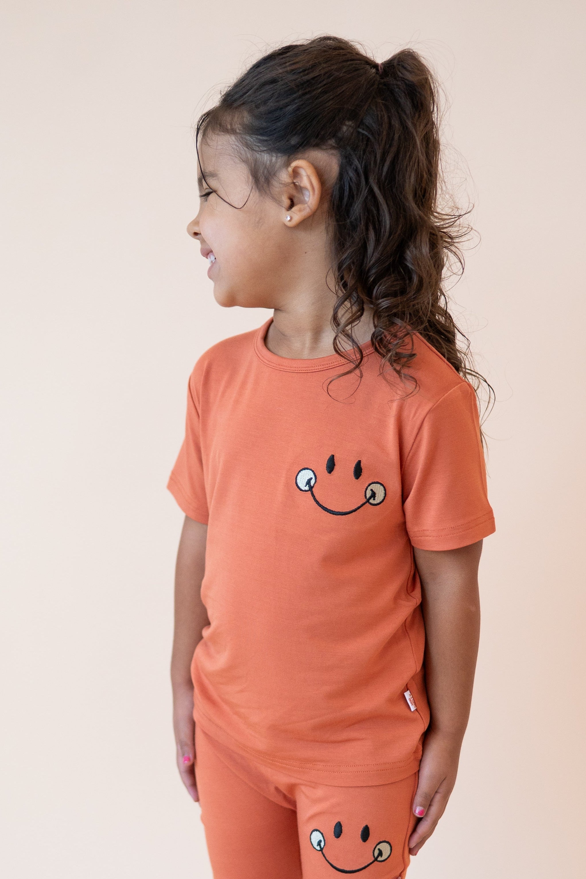 T-shirt - Mini Smiley® Happy Rust - Luxe Bamboo