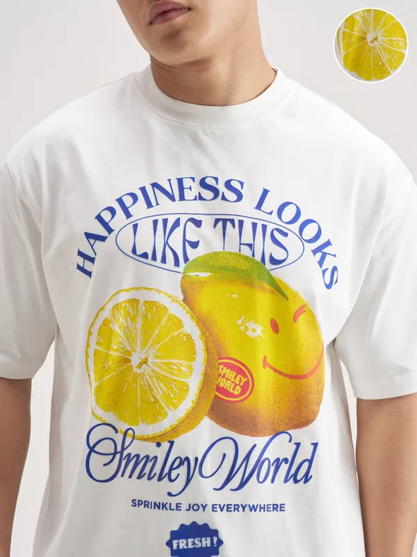 Highlander Men White SmileyWorld® Printed Round Neck T-Shirt