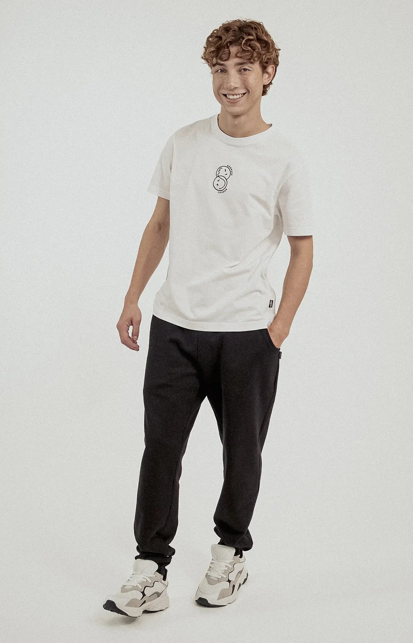 New Horizons SmileyWorld® Men's Sweatpants - Black