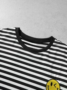 ROMWE MEN S.W.Smiley X ROMWE SwSmiley IP Collaboration, Men's Striped Embroidered Pattern T-Shirt, Casual College Streetwear