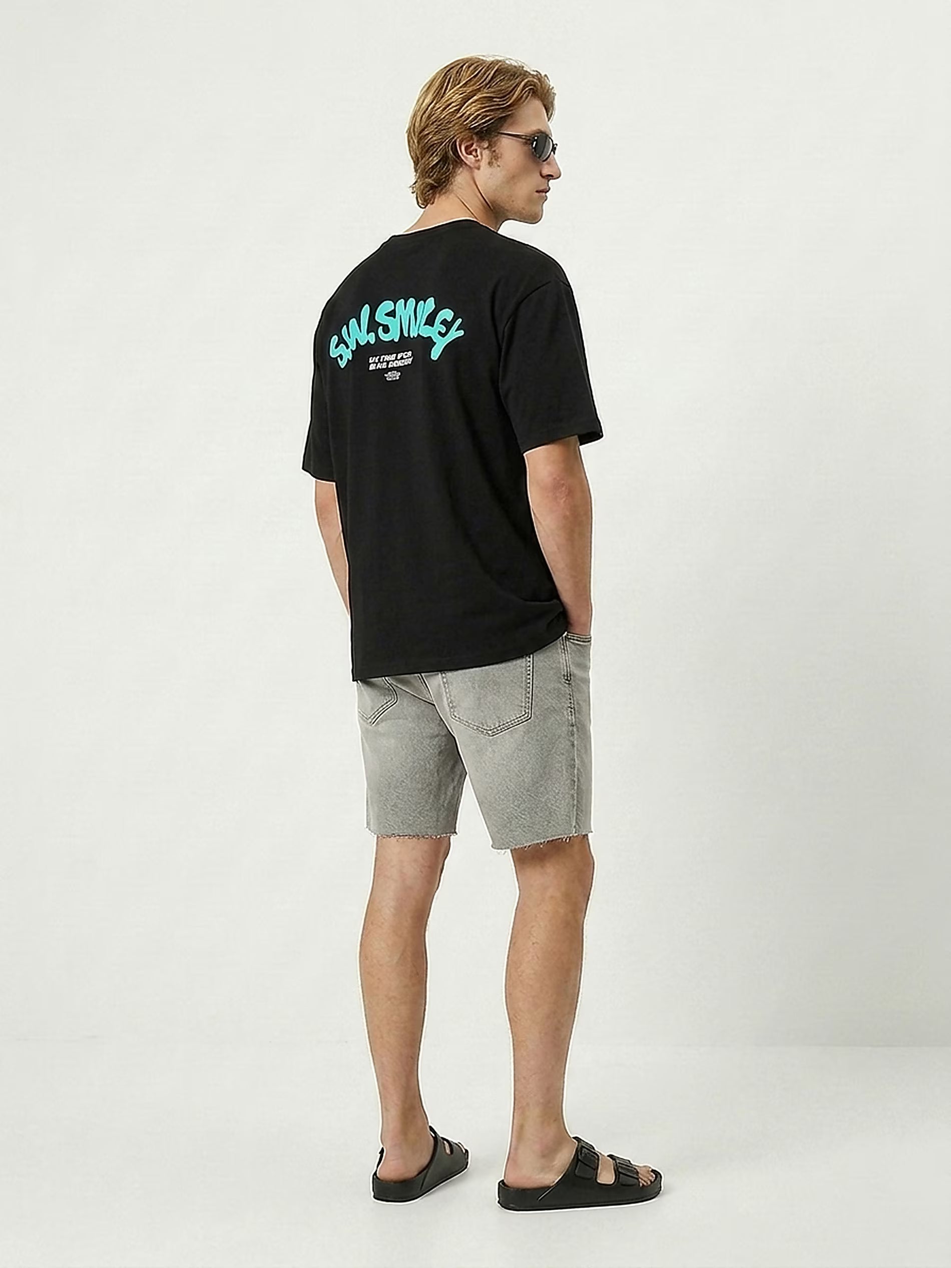 Cotton T-shirt with S.W.Smiley print on the back