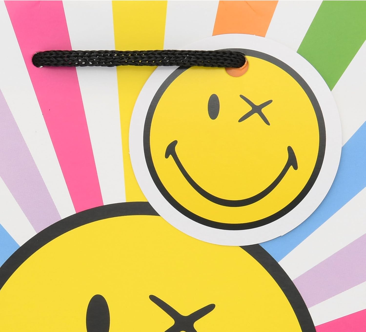 UK Greetings | Medium Gift Bag for Her/Friend | Party Bags for Presents | Birthdays, Thank You & Other Events | Smiley Design | 19 x 23 x 8.9 cm