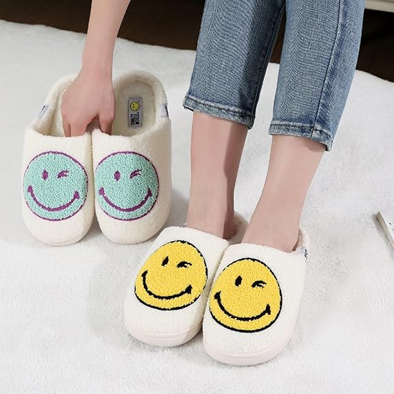 SMILEYWORLD® Womens Mens Smiley Face Slippers丨Comfy Warm Plush Slip On House Shoes丨Retro Funny Happy Smile Soft Memory Foam Slipper Indoor Outdoor