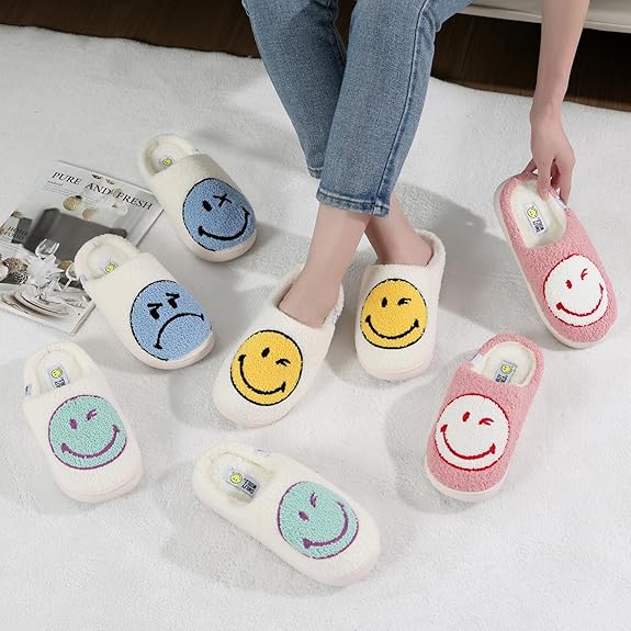 SMILEYWORLD® Kids Slippers丨Boys Girls Smiley Face House Slippers丨Winter Warm Soft Plush Indoor Outdoor Memory Foam Fuzzy Flat Slides丨Comfy Slip-on Shoes