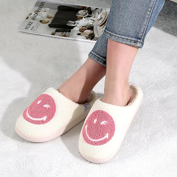 SMILEYWORLD® Kids Slippers丨Boys Girls Smiley Face House Slippers丨Winter Warm Soft Plush Indoor Outdoor Memory Foam Fuzzy Flat Slides丨Comfy Slip-on Shoes