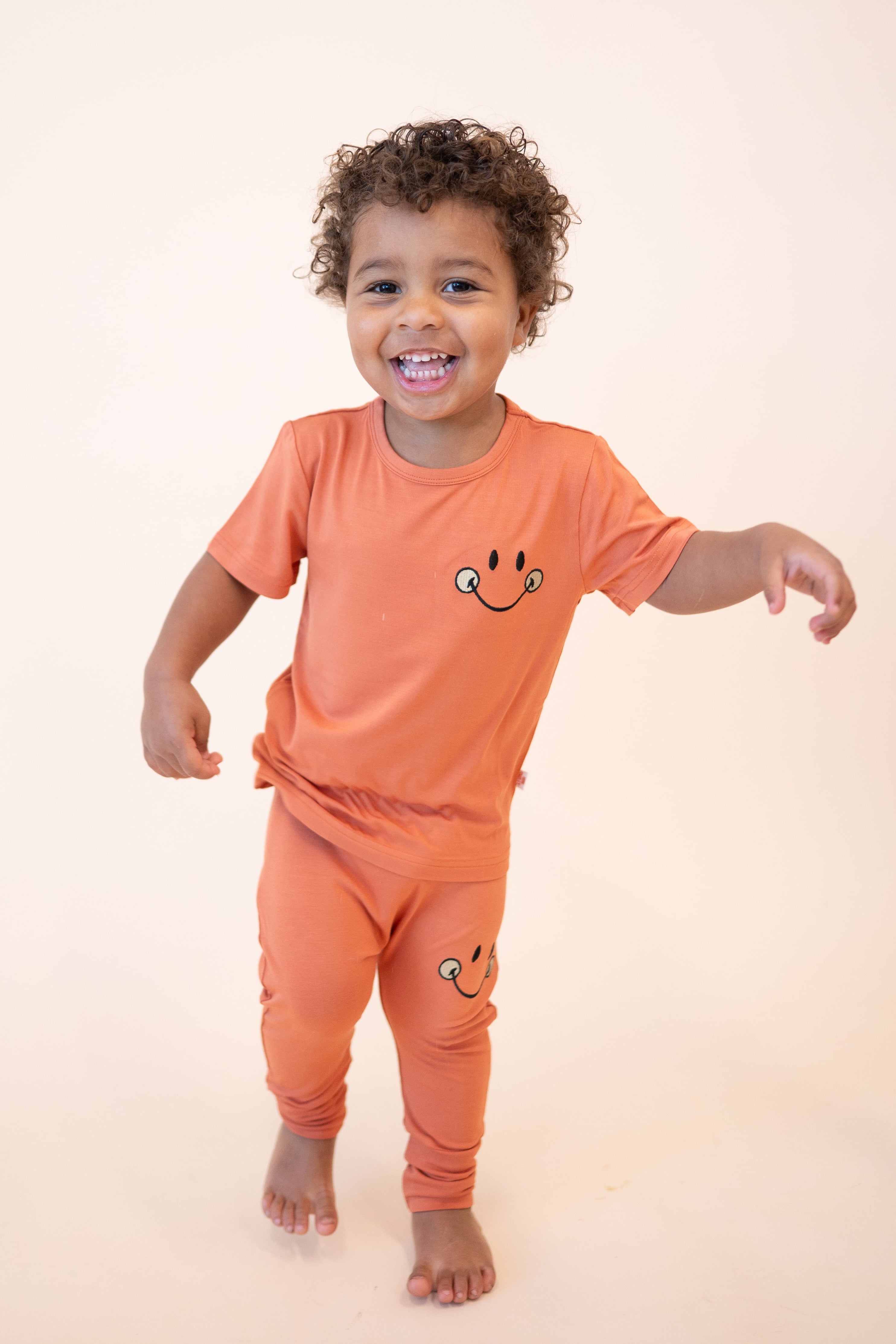 T-shirt - Mini Smiley® Happy Rust - Luxe Bamboo – Smiley World