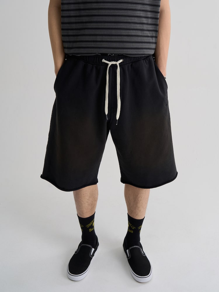 S.W.Smiley Dyed Bermuda Fit Sweatpants - Black
