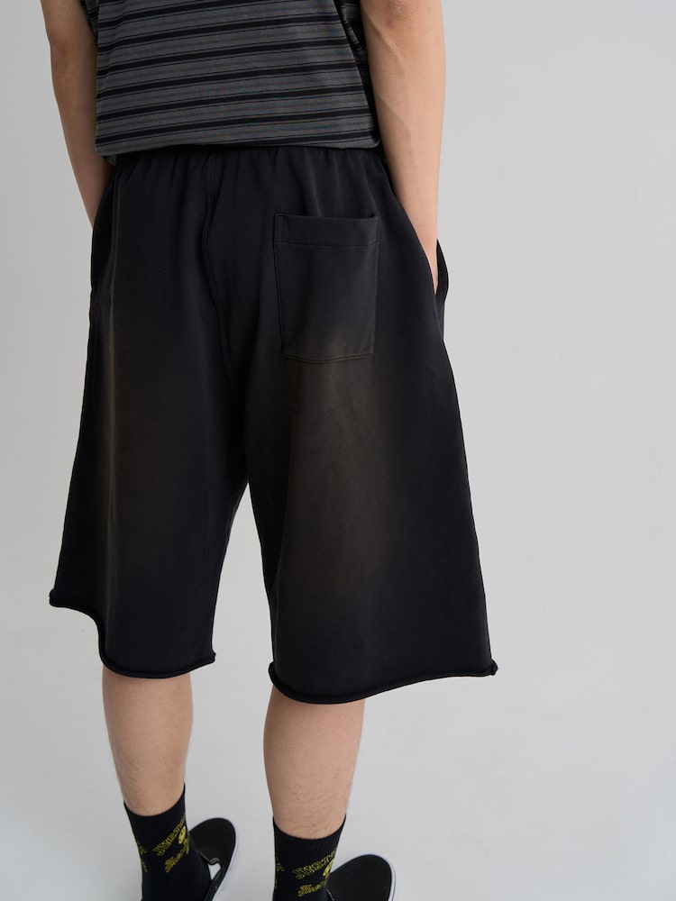S.W.Smiley Dyed Bermuda Fit Sweatpants - Black