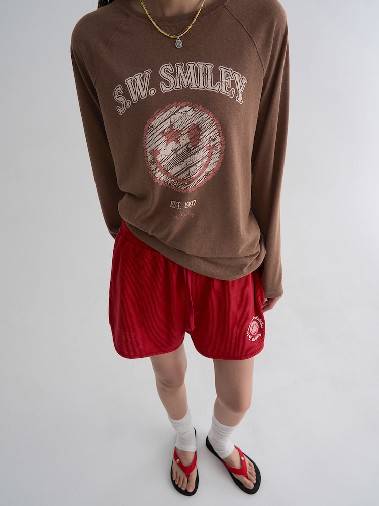 S.W.SMILEY® Cotton Slub Raglan Long Sleeve Graphic T-shirt - Brown