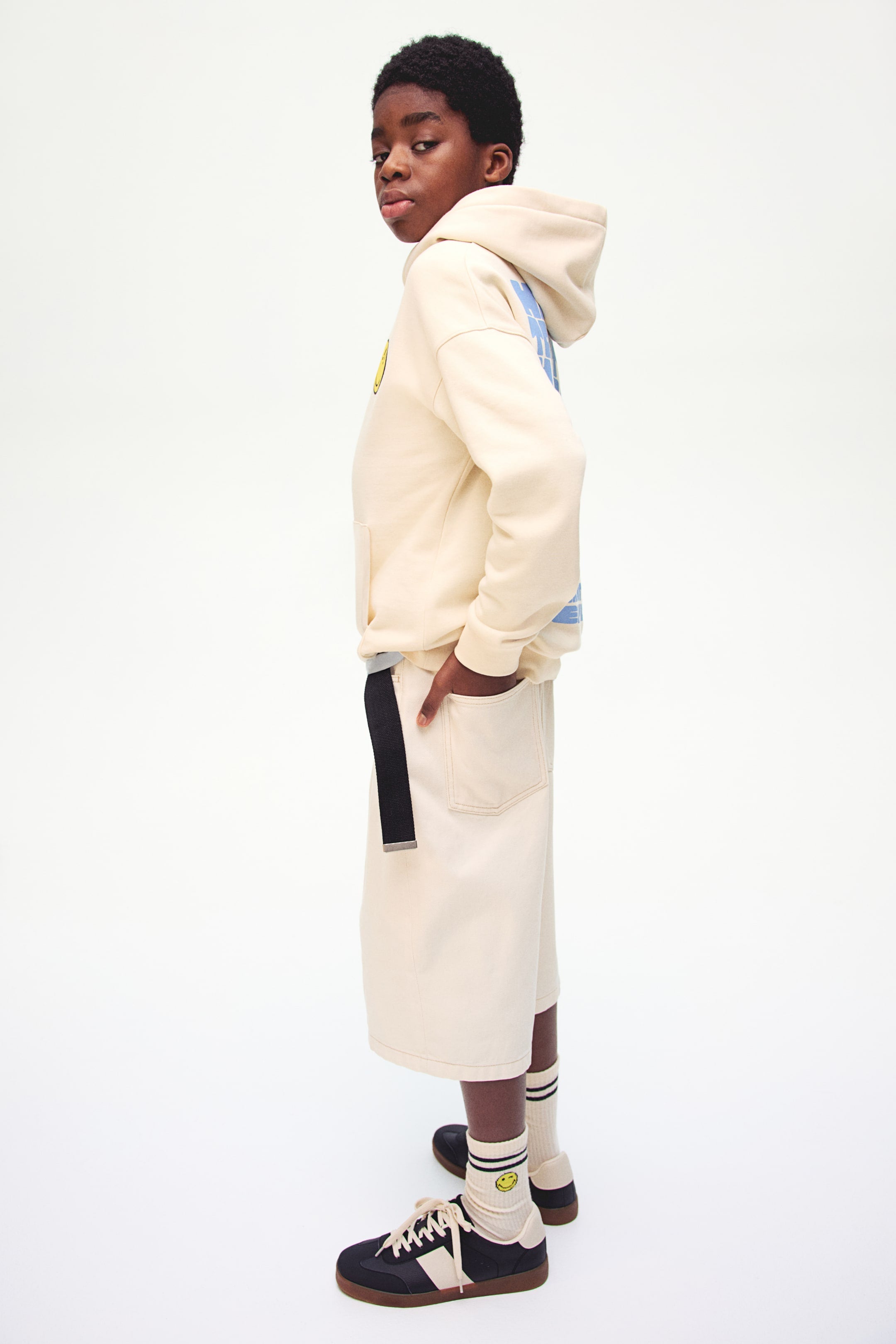 Motif-Detail Hoodie - H&M | SmileyWorld