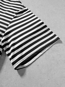 ROMWE MEN S.W.Smiley X ROMWE SwSmiley IP Collaboration, Men's Striped Embroidered Pattern T-Shirt, Casual College Streetwear